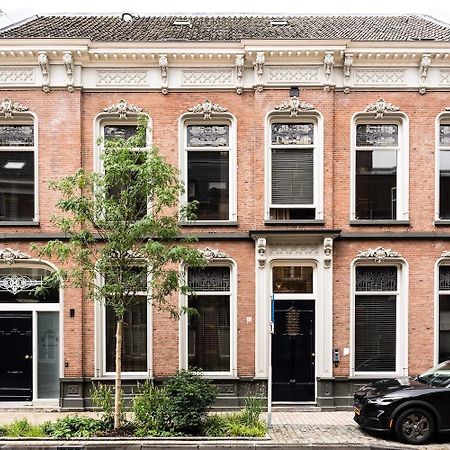 Xxl Loft With Bath Located Stadsvilla Tilburg Eksteriør billede