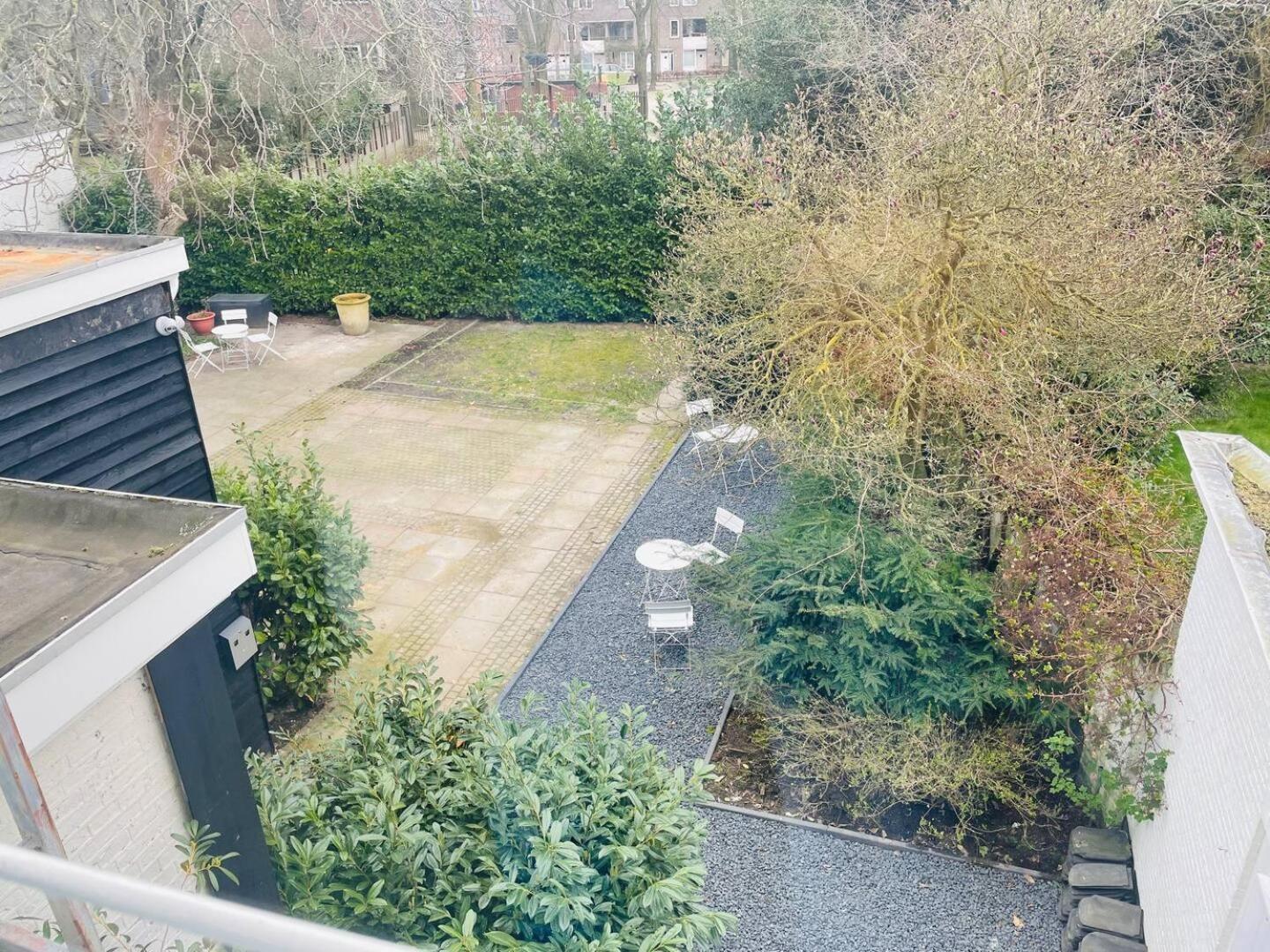 Xxl Loft With Bath Located Stadsvilla Tilburg Eksteriør billede