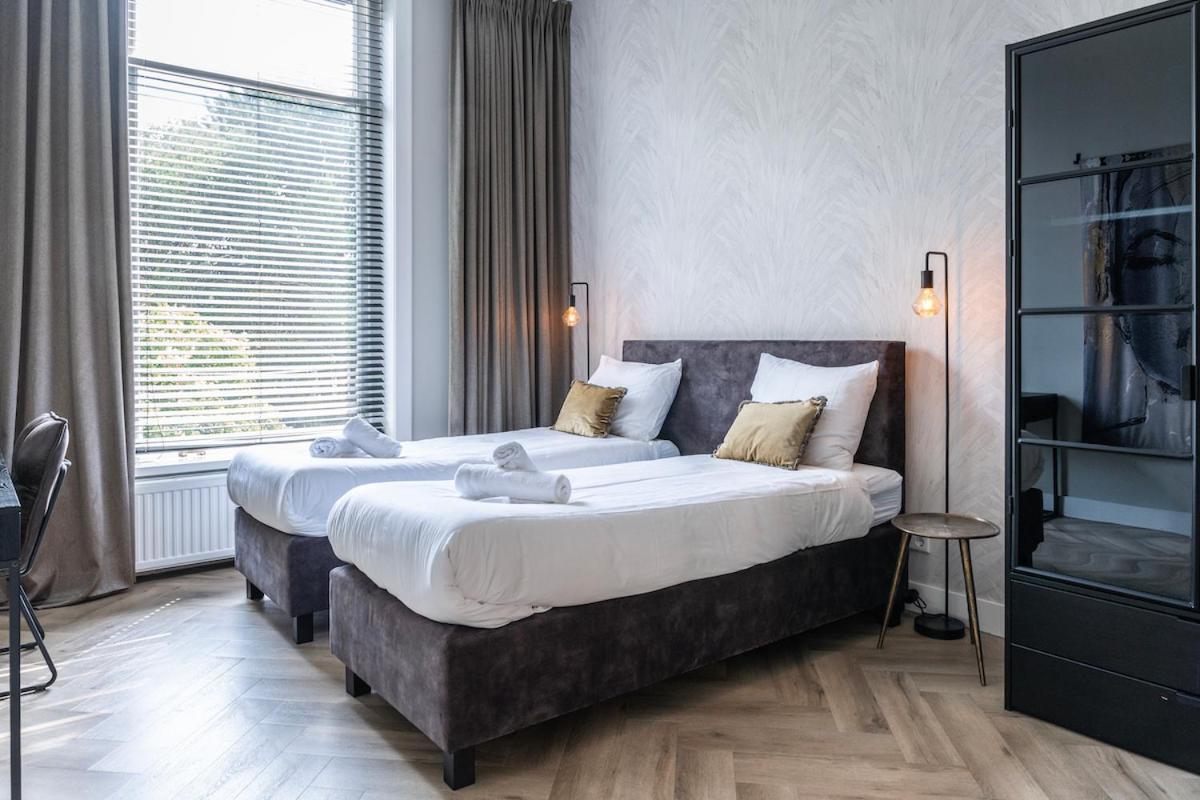 Xxl Loft With Bath Located Stadsvilla Tilburg Eksteriør billede