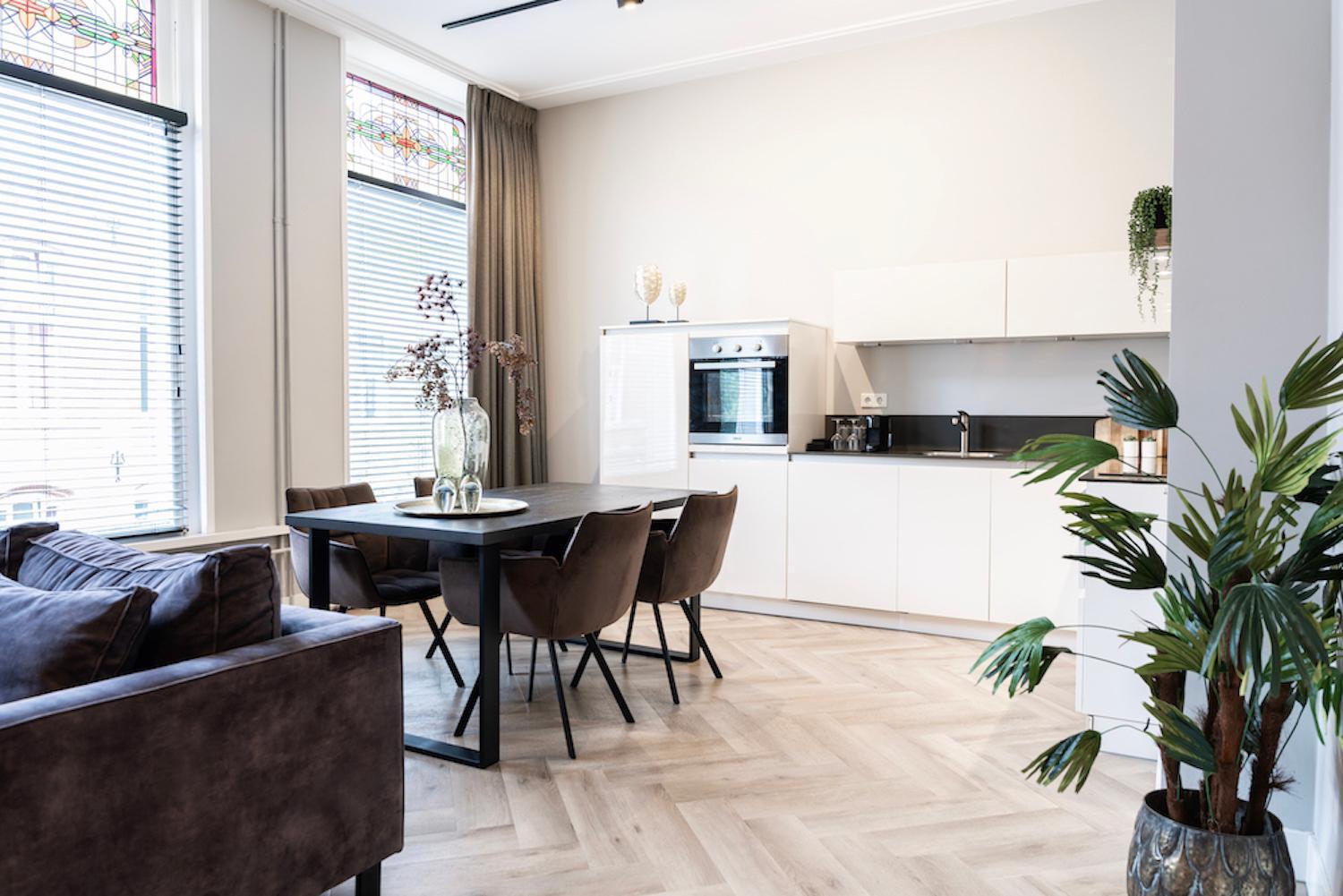 Xxl Loft With Bath Located Stadsvilla Tilburg Eksteriør billede